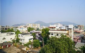 Olive Hotel Benz Circle, Vijayawada By Embassy Group